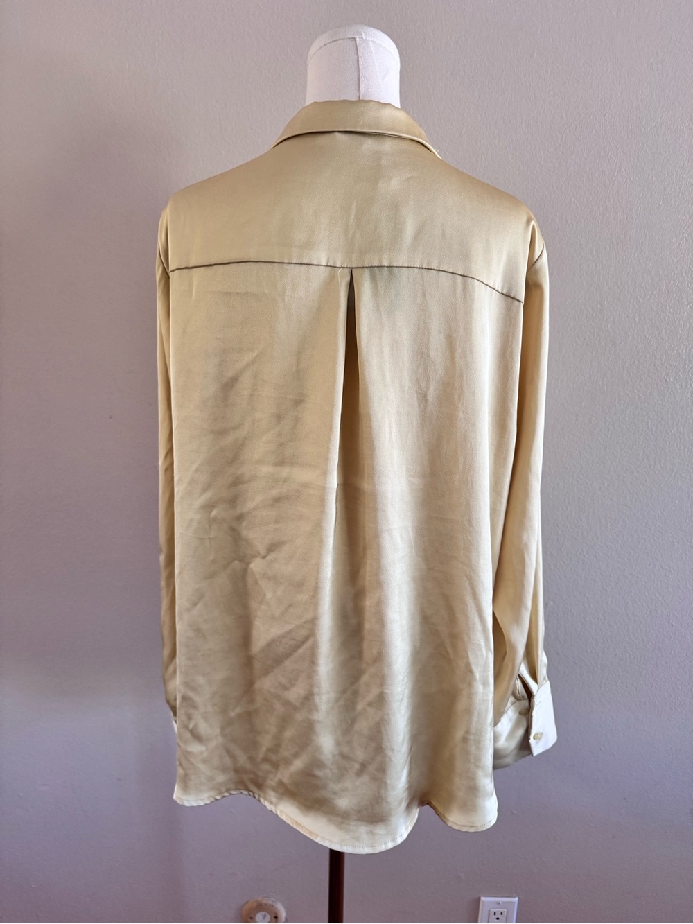 Aqua Pale Yellow Satin-Look Blouse XXL - Picture 3 of 6